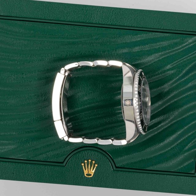 Rolex Sea-Dweller 126600 Image 4